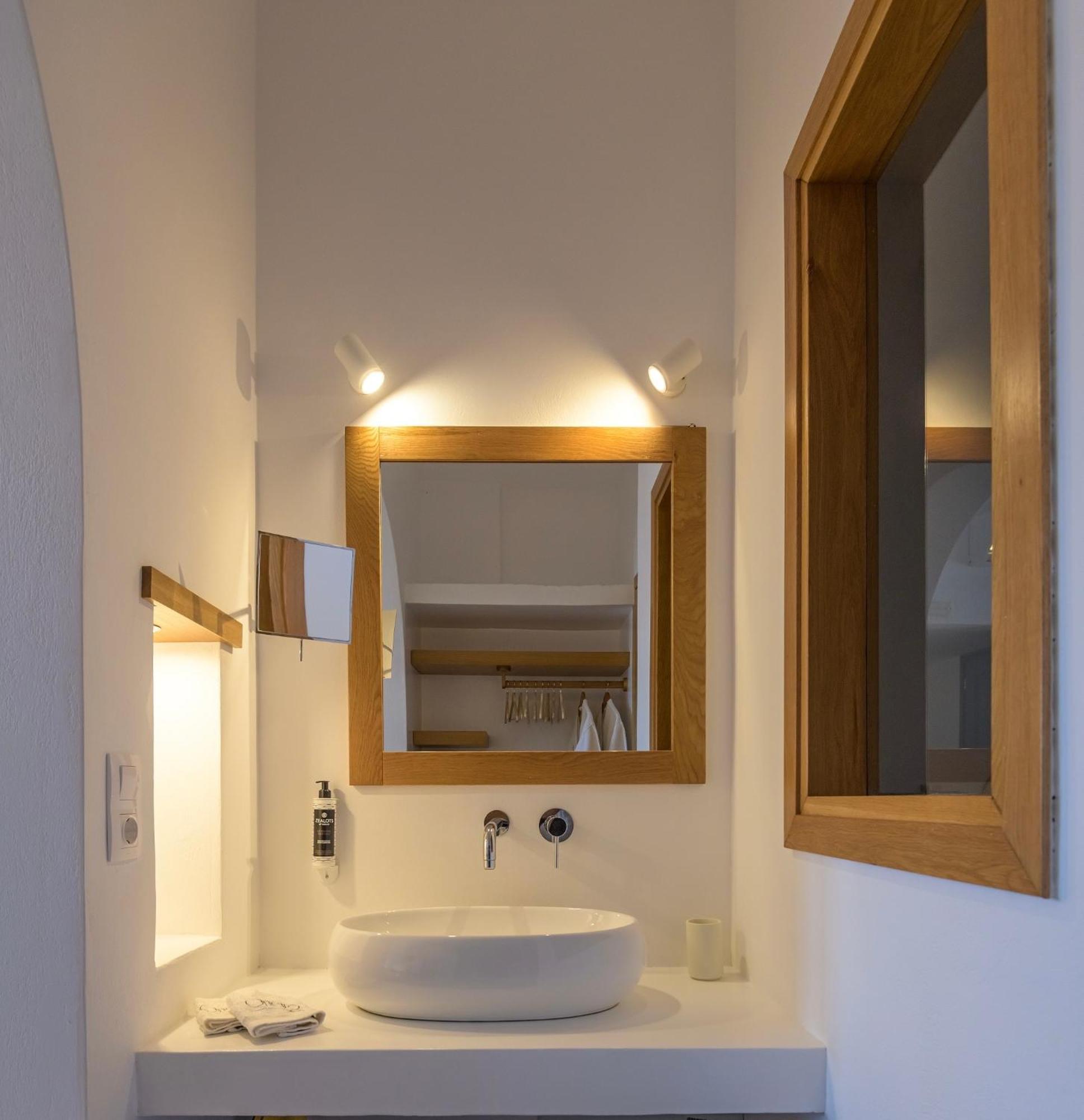 Oneiro Luxury Suites-Adults Only Astypalaia Exterior photo